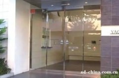 北京换玻璃门门夹安装玻璃门